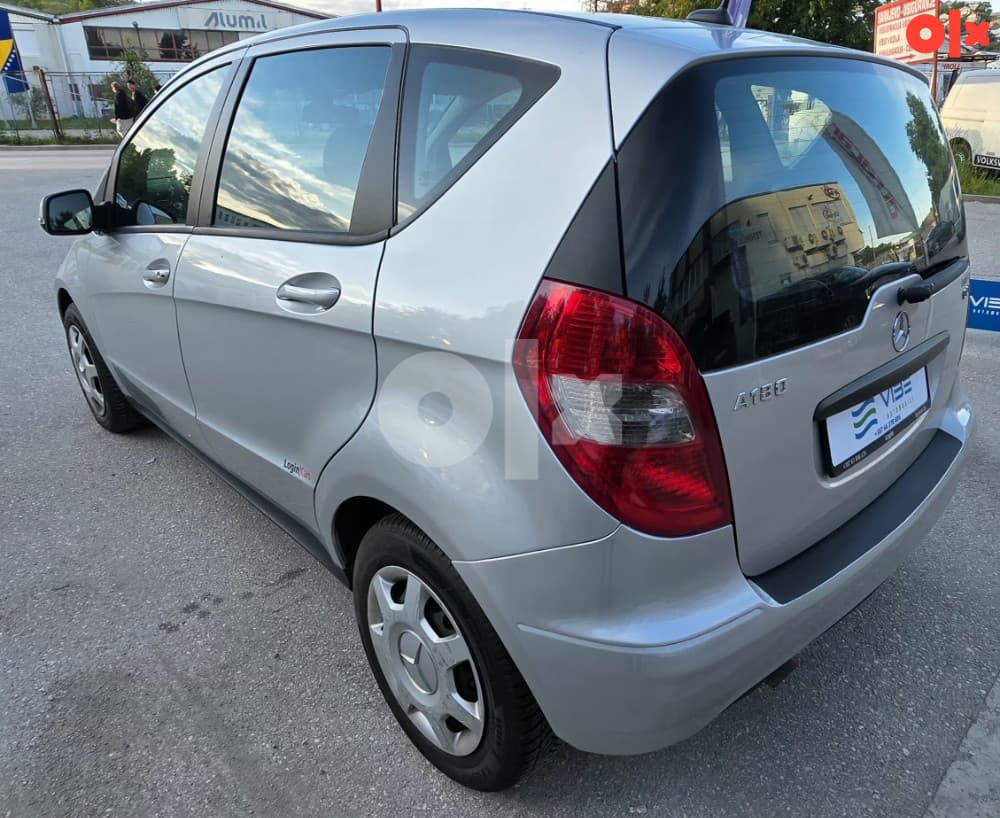 Mercedes-Benz A 180