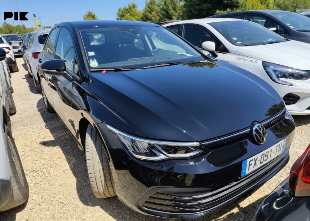 Volkswagen Golf 8 Iq Drive 2.0 TDI Kamera Navi 2021a Prvi Vlasnik