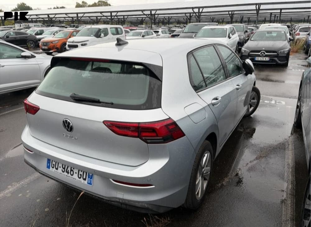Volkswagen Golf 8 Iq Drive 2.0 TDI Prvi Vlasnik 2023a