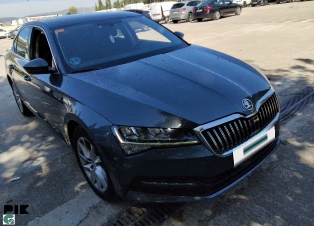 Škoda Superb 2.0 TDI 2021a Prvi Vlasnik