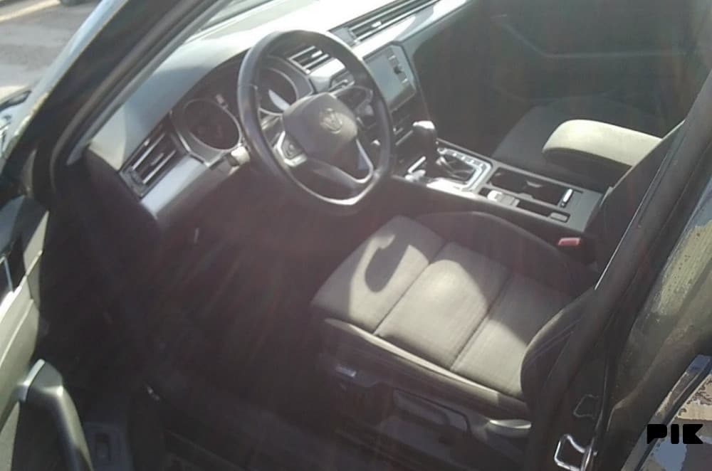 Volkswagen Passat 2.0 TDI DSG Automatik 2022a Prvi Vlasnik